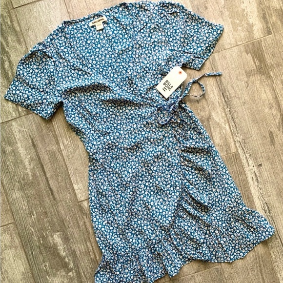 🔥🔥BILLABONG - FLORIDA WRAP DRESS🔥🔥 - Picture 2 of 10